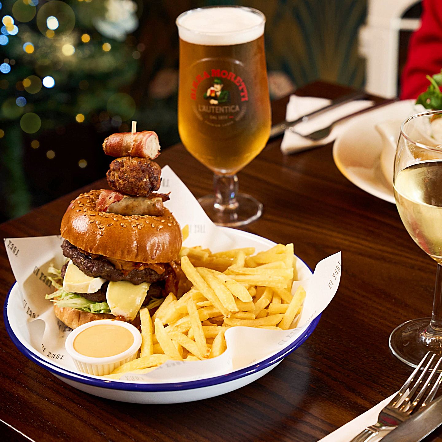 Festive Lunch & Dinner at The Hole In the Wall in York